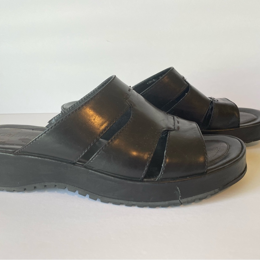 Black Leather Cole Haan Sandals. Size 10